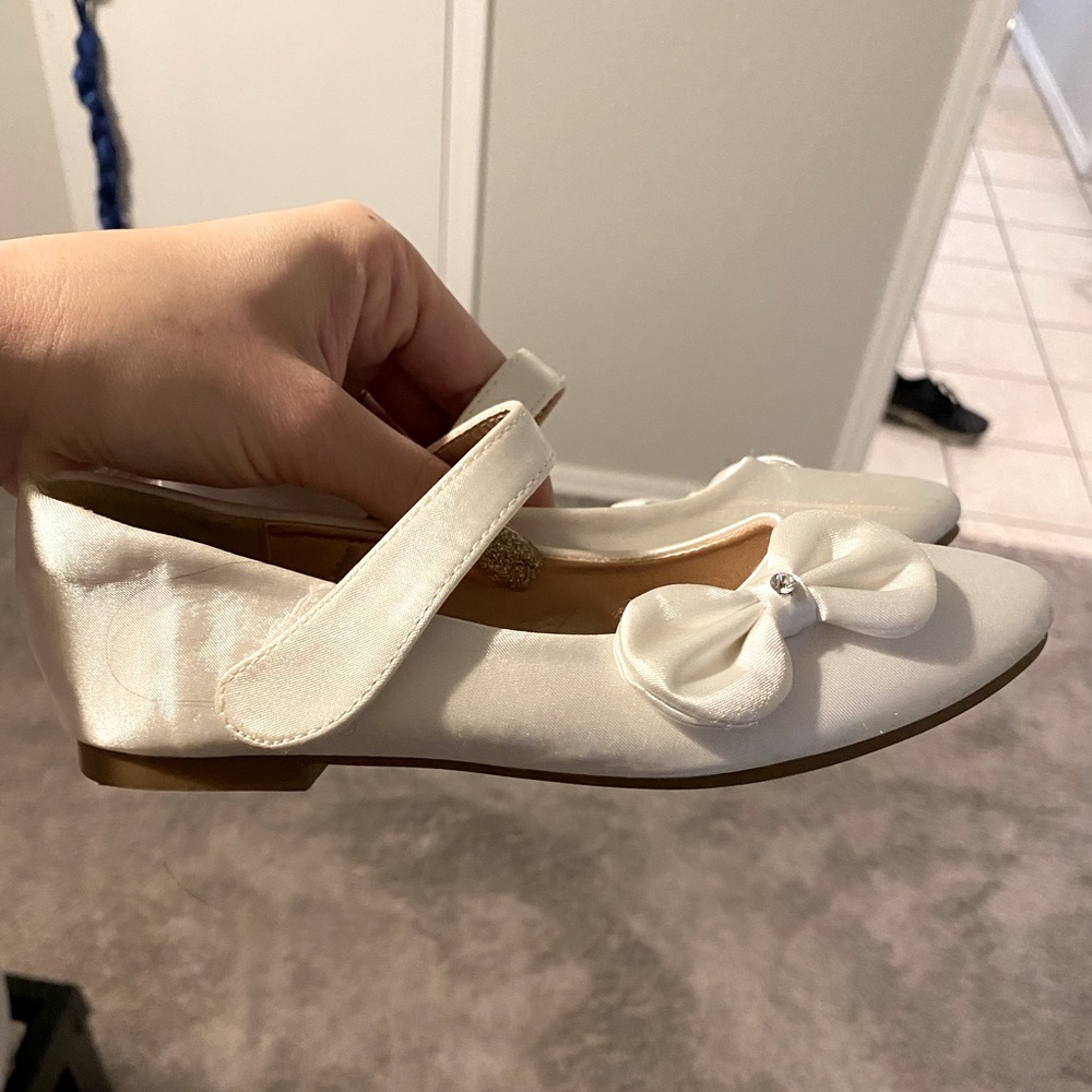 Little girls dress flats
